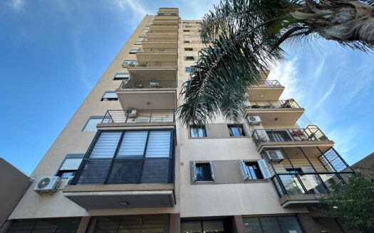 OPORTUNIDAD ! Departamento Zona Parque Tres Dormis + Cochera