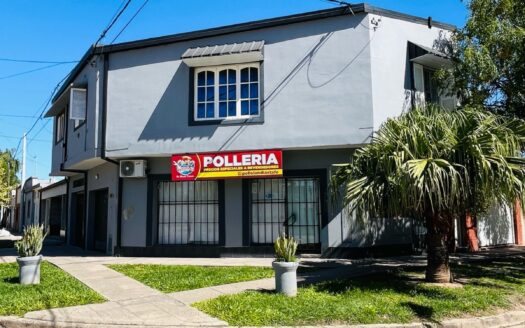 Venta Casa en Planta Alta