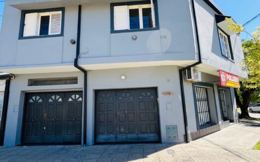 Venta Casa en Planta Alta
