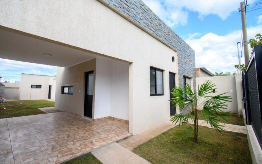 Casa de Tres Dormitorios – Zona Norte