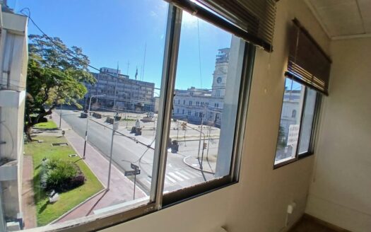 Oficinas en Alquiler Zona Casa de Gobierno!