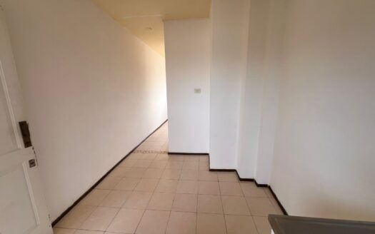Alem 661. Departamento Centrico