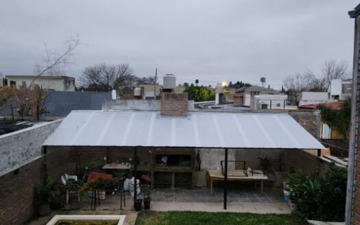 Amplia Casa en Venta! Barrio Paracao