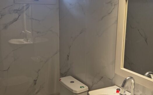 Garay y Cordoba. Gran departamento en Venta Refaccionado a Nuevo!