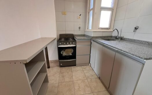 LA RIOJA 460 – Dpto en alquiler