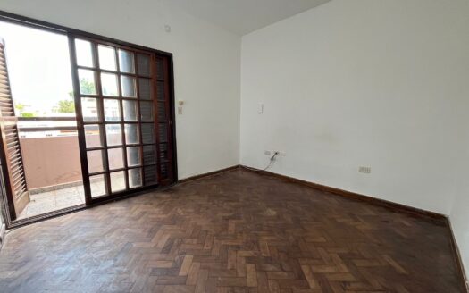 Duplex 3 Dormitorios Calle Nux
