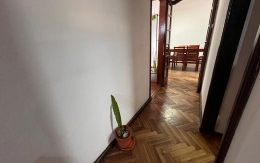 Departamento Dos Dormitorios Y Cochera Centrica