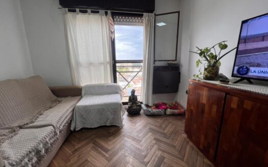 Departamento Dos Dormitorios Y Cochera Centrica