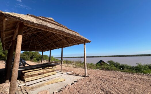 Gral Alvear. Terreno mas quincho en Venta!