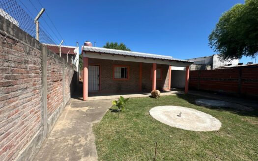 Rio negro 1600. Casa en Venta!