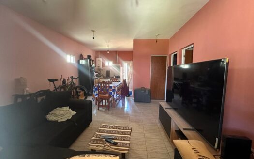 Rio negro 1600. Casa en Venta!