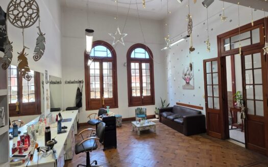 Importante Propiedad en calle Eva Peron 2900