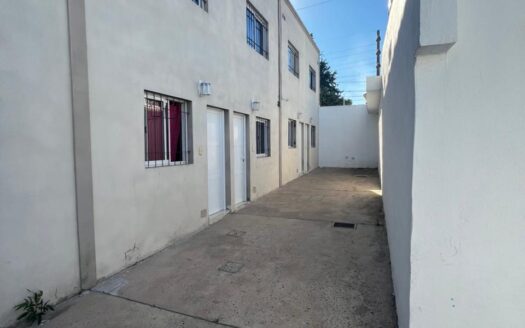 Dúplex de 1 dorm, en zona hospital La Baxada