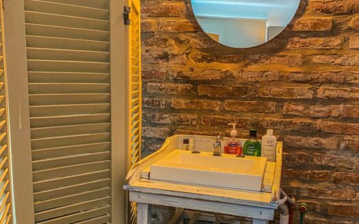 Casa Amoblada con Pileta Temporal. Zona La Toma!