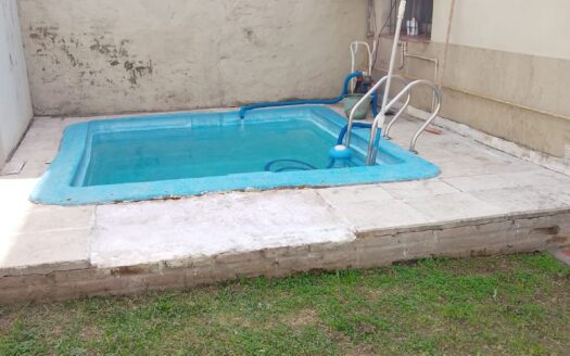 Impecable Casa Con Pileta A metros Gral Paz