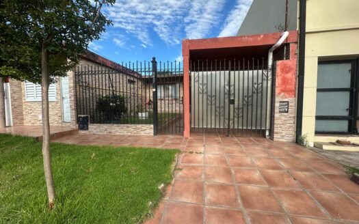 Intendente Ollero 1037 – CASA EN ALQUILER