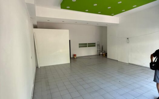 Andrés Pazos 690, Local Comercial en Alquiler