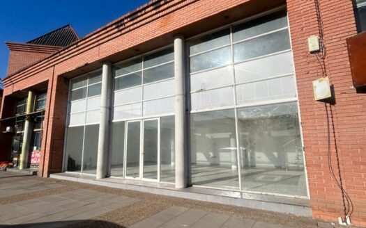 Av. Almafuerte 490. Local Comercial en Alquiler
